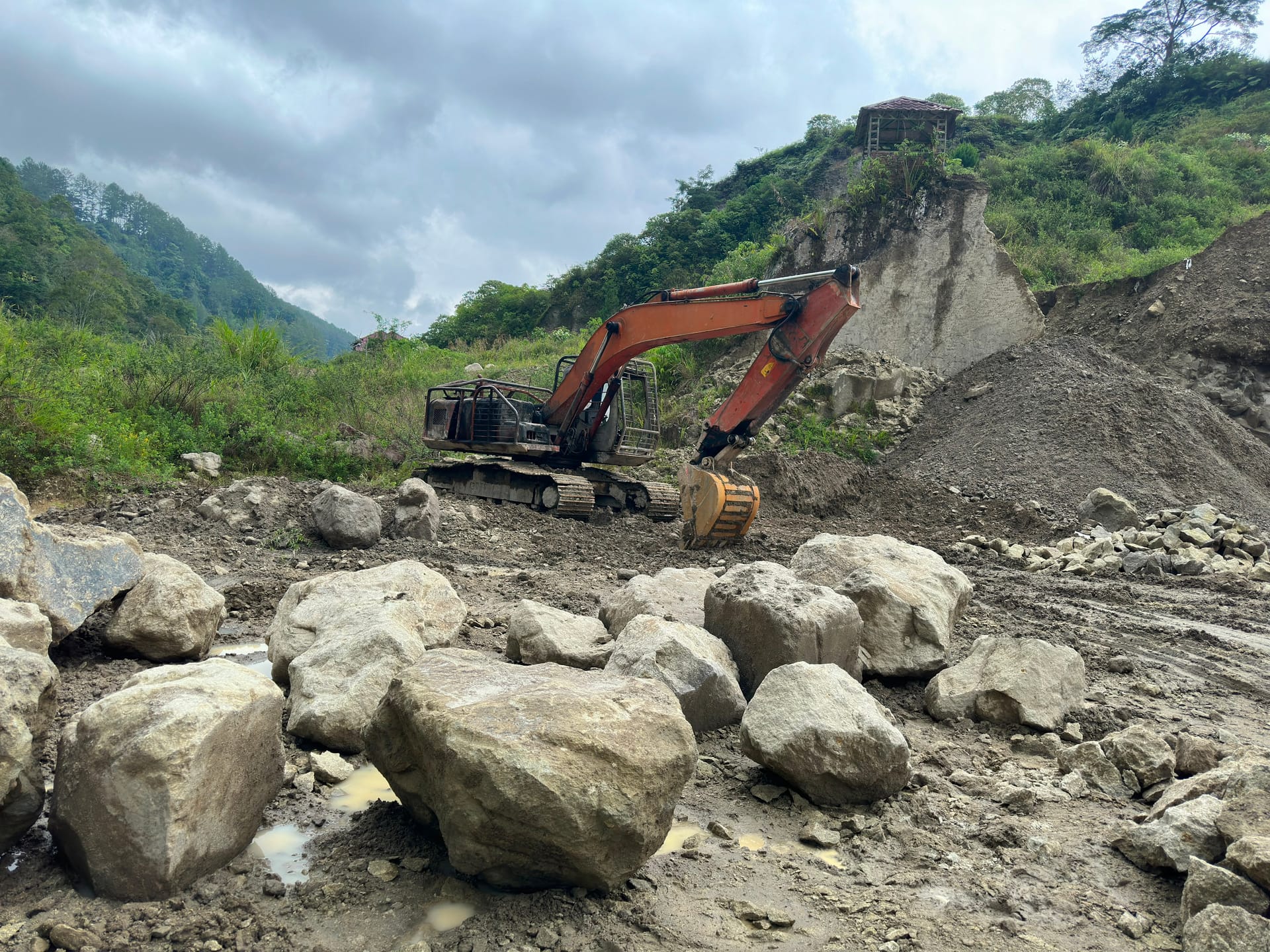 Kondisi area pasca kegiatan penggalian